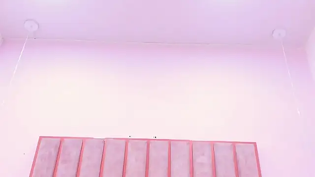Zoe_Monrow webcam