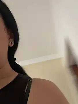 Abril_Luv webcam