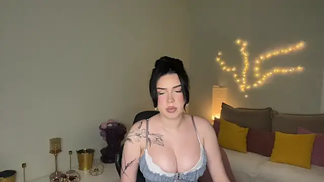 mistress_of_hearts webcam