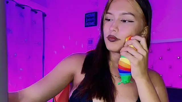 naomifire_ webcam