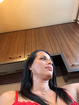 Hotmomcheckk_ webcam