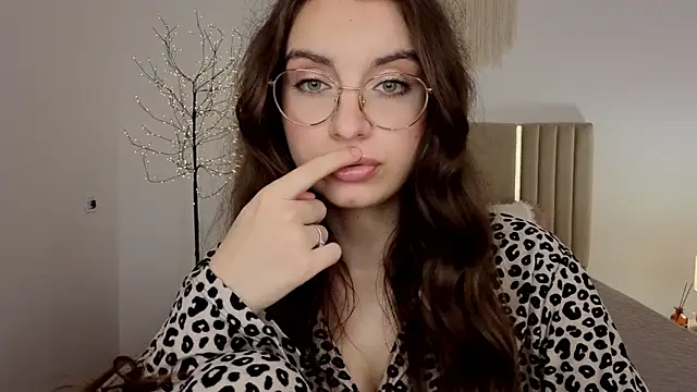 Real_cutie1 webcam