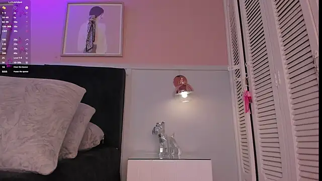 elodie_walker webcam