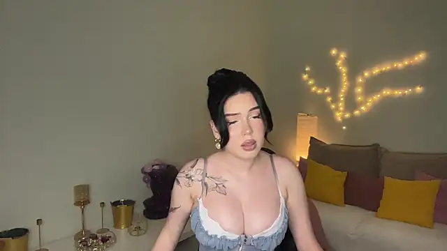 mistress_of_hearts webcam
