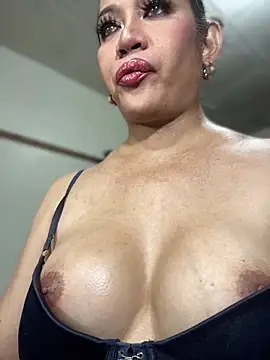 Model: HugeKatarinaTS