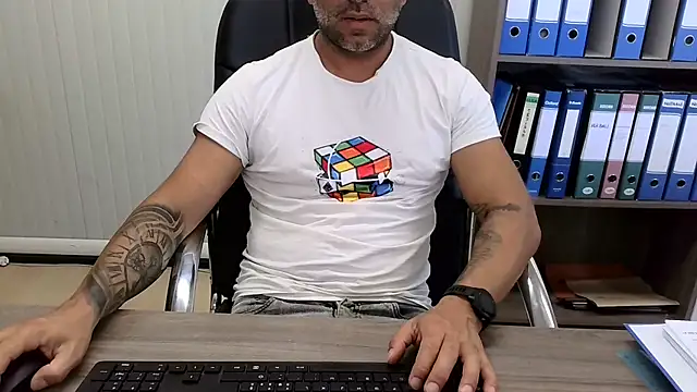 Evasionee Live Web Cam Show