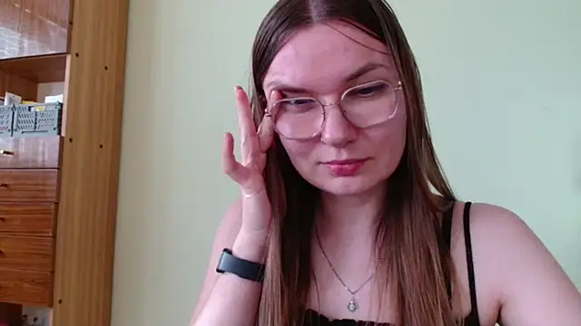 LooveELLYx webcam