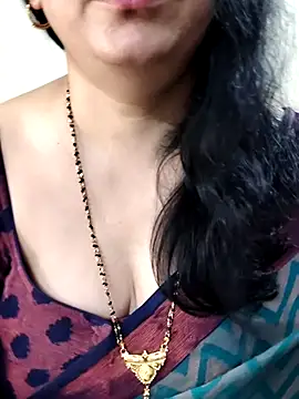 Yazhini-Cam webcam