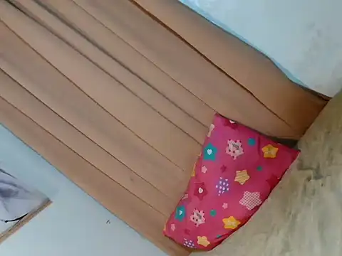 RED_DIAMOND777 webcam