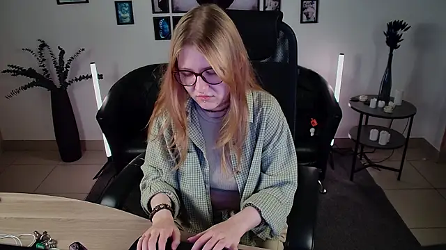 lanafitch webcam