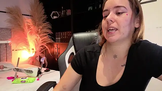 AlliceLover webcam