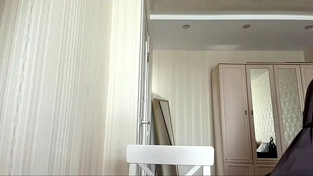 elaracuttie webcam
