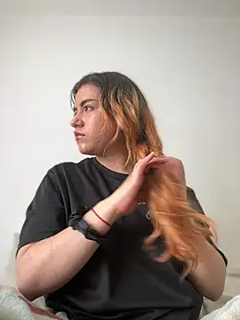 NikkiNix webcam