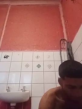 NaughtyGuy0071 webcam