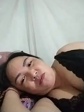 Naaya8109 webcam