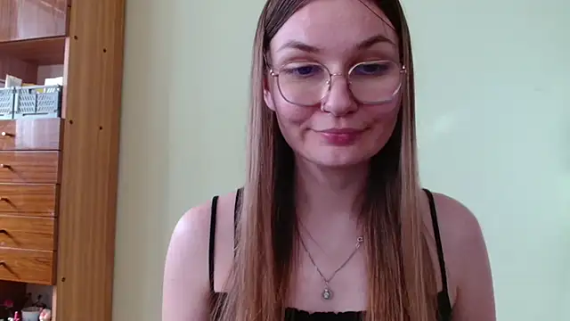 LooveELLYx webcam