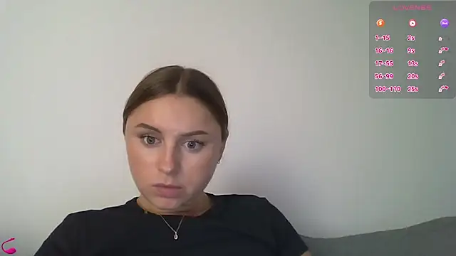 mia_bloomy webcam