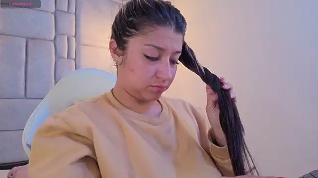 Dahiana_Dmour_