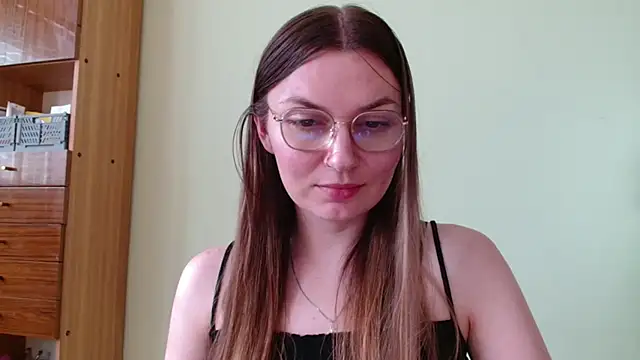 LooveELLYx webcam