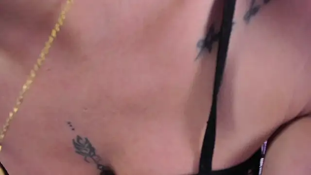 Pamela_Belle webcam