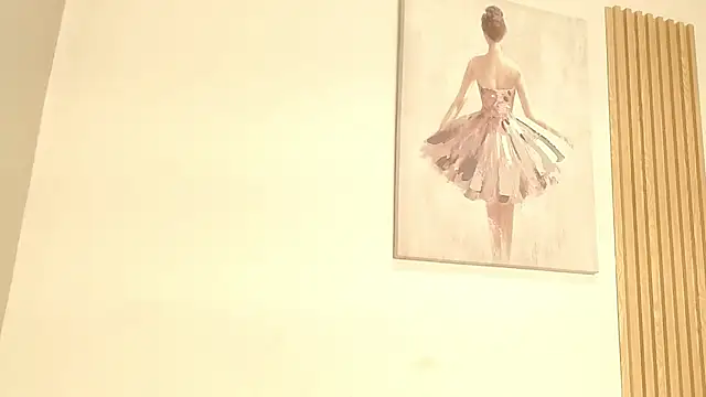 queen_adhara webcam