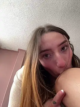valery_salmons (G young) - Squirt