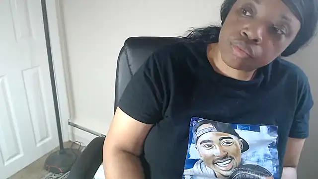 Sexymona1218 webcam