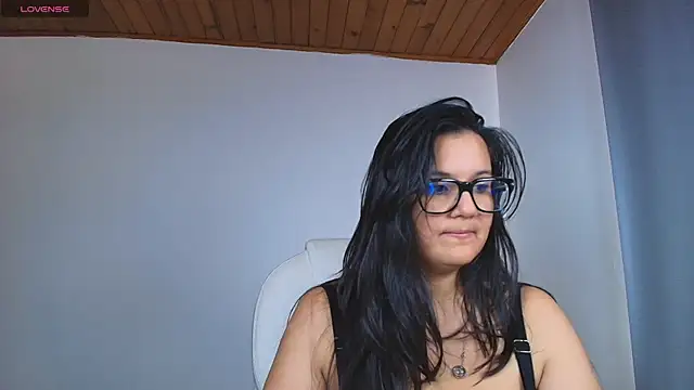 SWEETLILY18 webcam