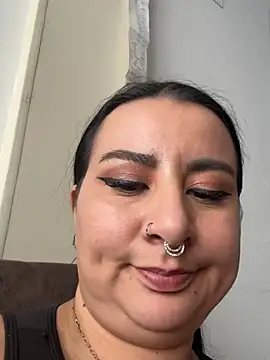 Abril_Luv webcam