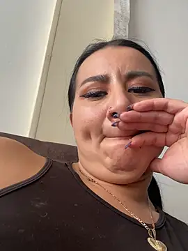 Abril_Luv webcam