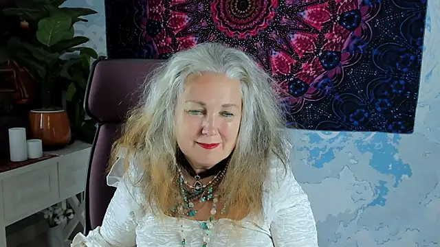 LilaMaharani webcam