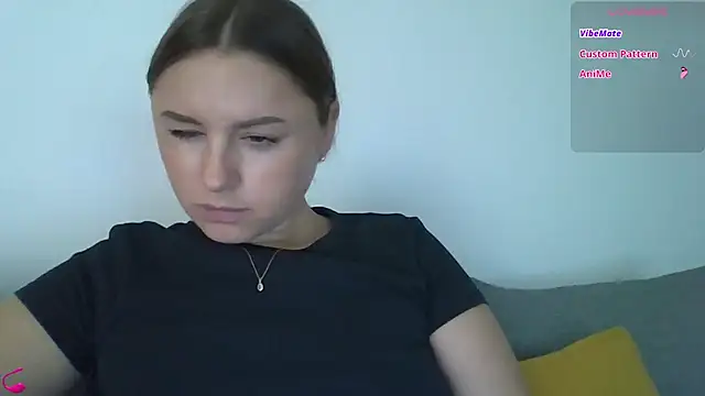 mia_bloomy webcam