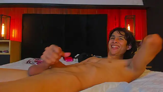 Cheys_Mast live sex cam