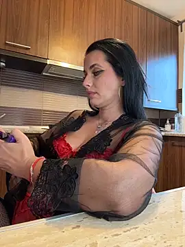Hotmomcheckk_ webcam