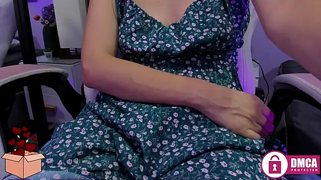 ana_gadot webcam