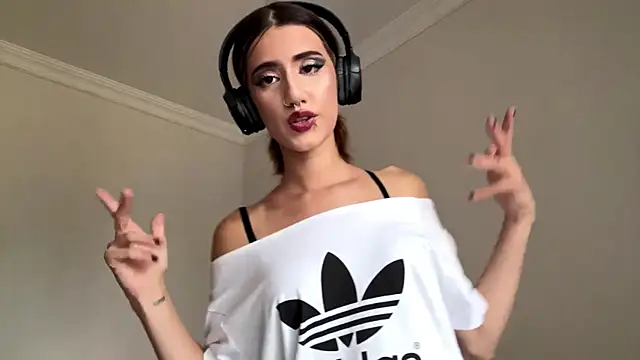 JuliaPierce webcam