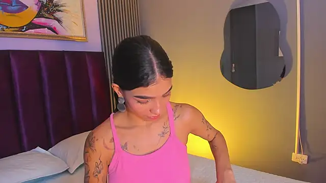 LauraAristizabal webcam