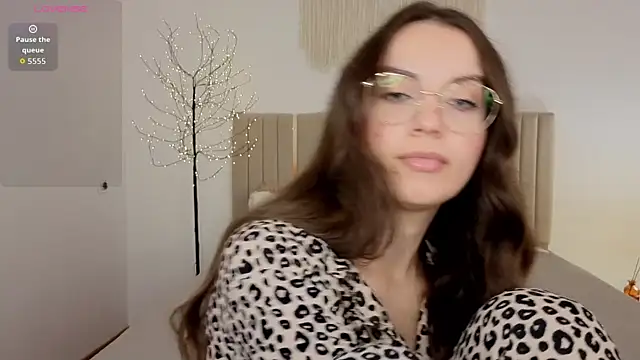 Real_cutie1 webcam