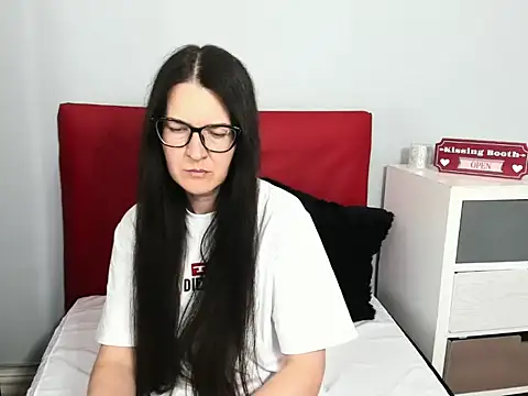 NadiaXlove webcam