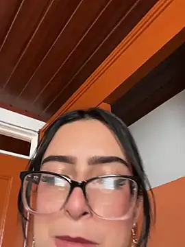 Kloenovoa- live cam on StripChat