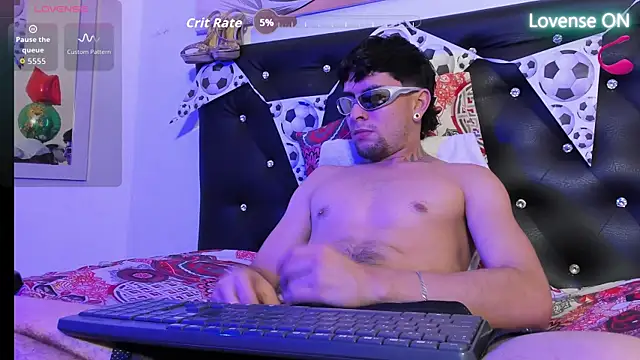 StefanoBigCock webcam