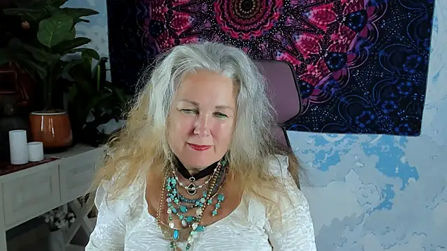 LilaMaharani webcam