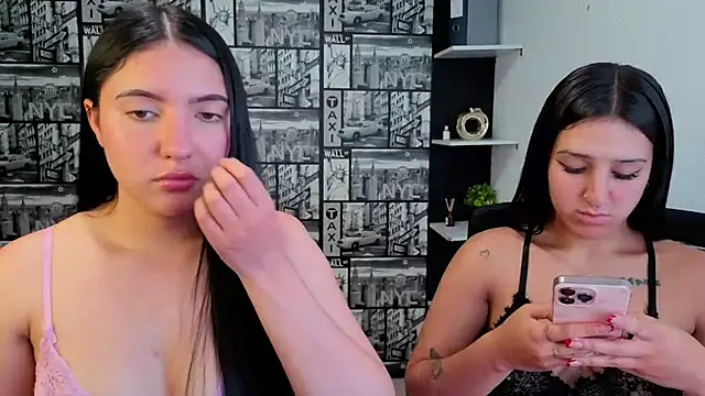 Isa_And_Natasha webcam