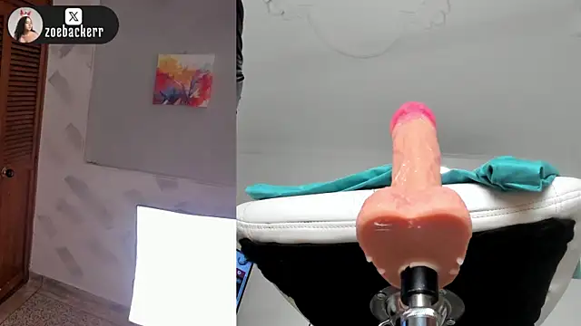 zoe_backer webcam