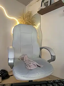 Sofi_BBW webcam