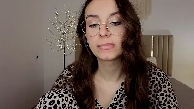 Real_cutie1 webcam
