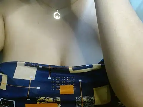 DiivaMarii webcam