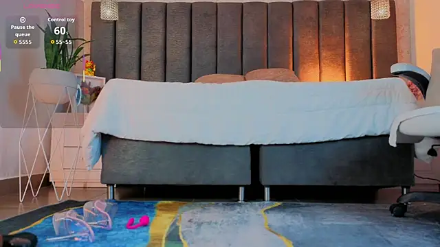 SophiMarin webcam