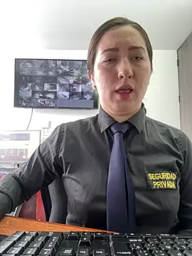 suzy-111 webcam