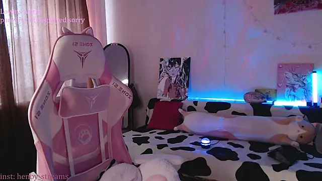 henby_streamss webcam